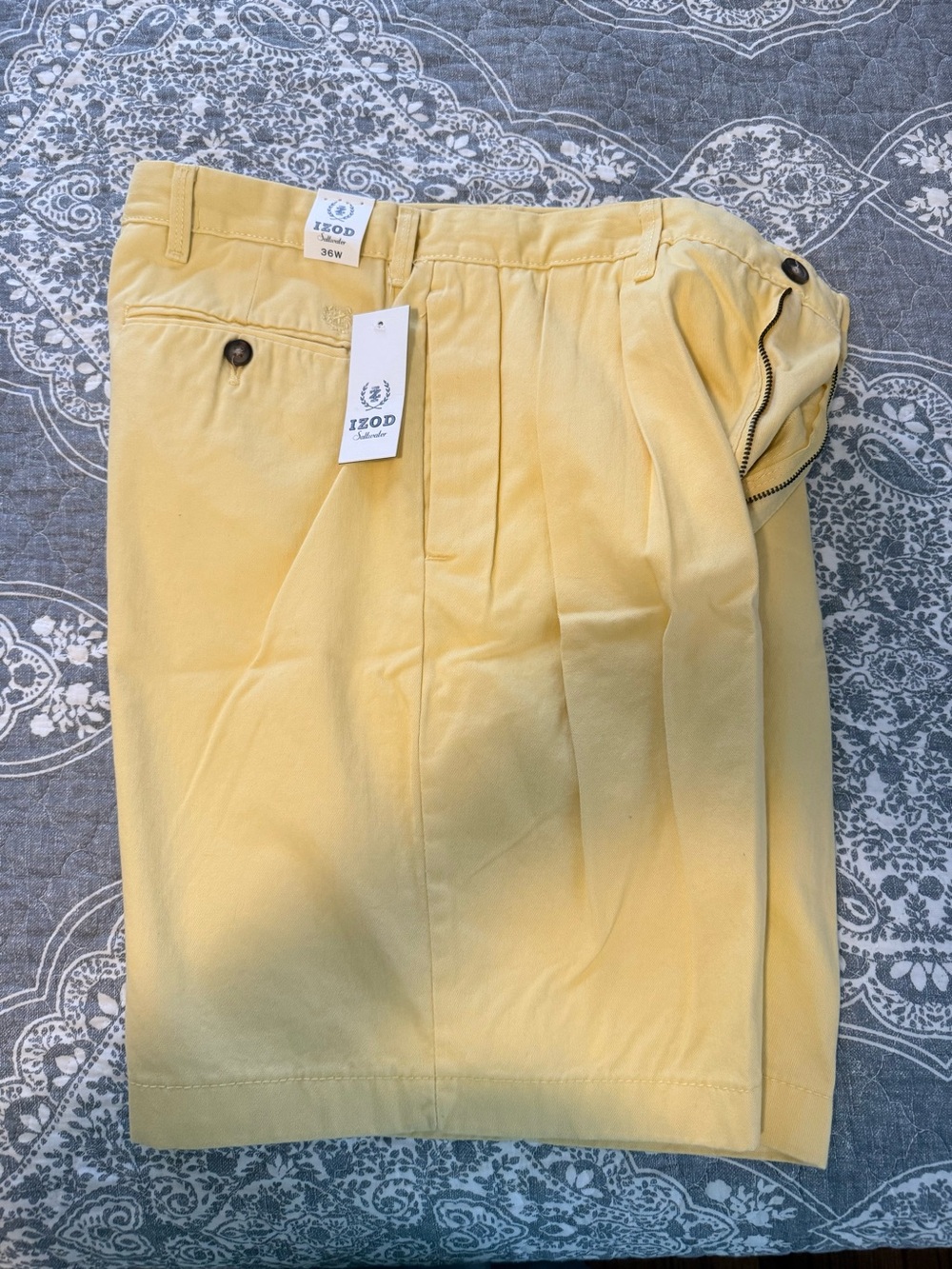 IZOD Men’s Yellow Pleated Chino Shorts